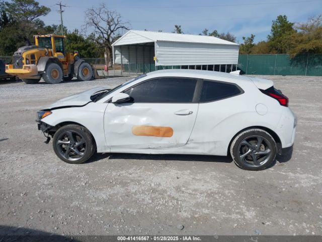 KMHTG6AF6KU017262 Hyundai Veloster 2.0