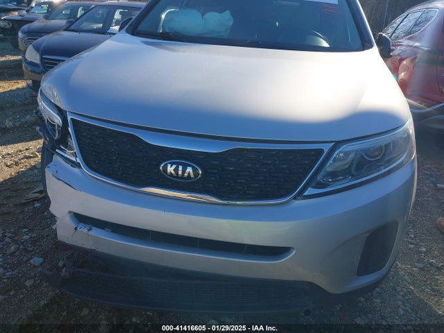 KIA SORENTO LX 2015 5XYKT3A65FG564606 Image 12