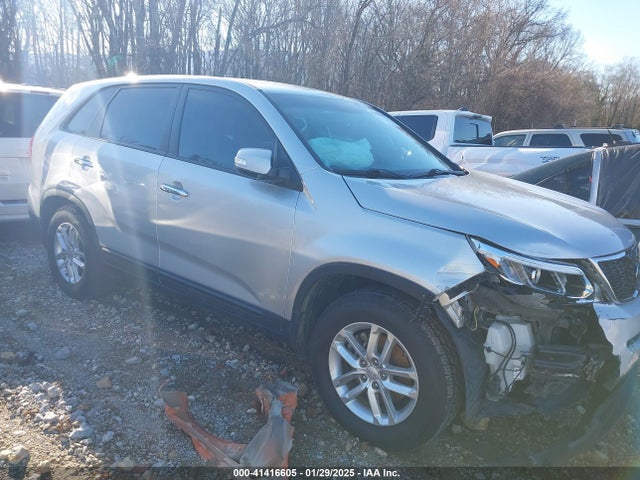 KIA SORENTO LX 2015 5XYKT3A65FG564606 Image 13