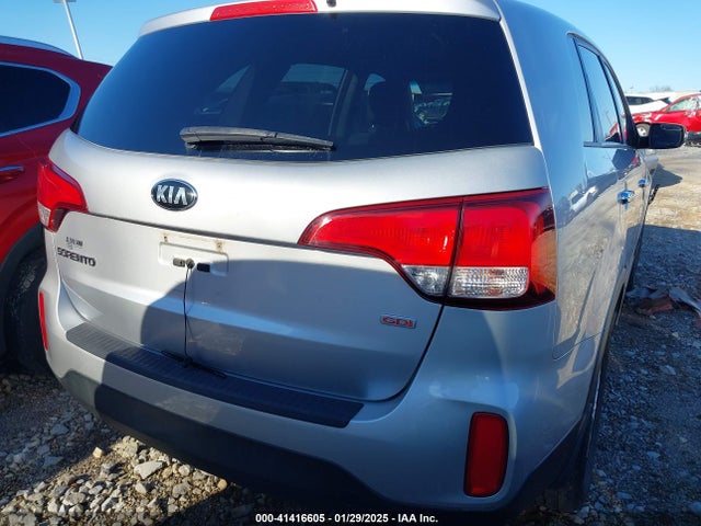 KIA SORENTO LX 2015 5XYKT3A65FG564606 Image 16