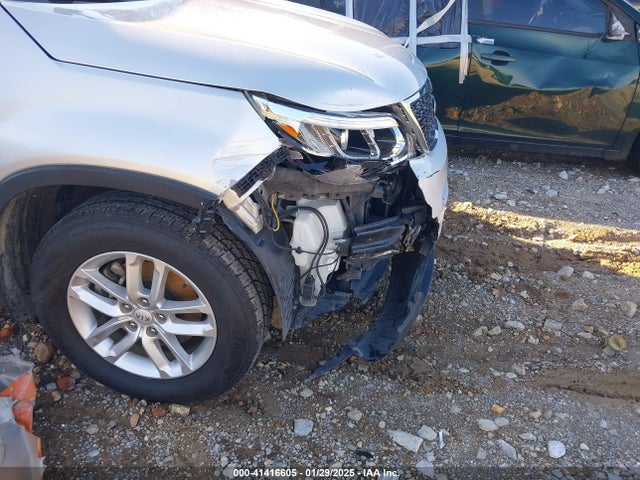 KIA SORENTO LX 2015 5XYKT3A65FG564606 Image 6