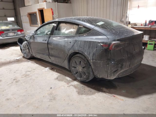 2025 TESLA MODEL 3 5YJ3E1EA4SF913869 Photo 2
