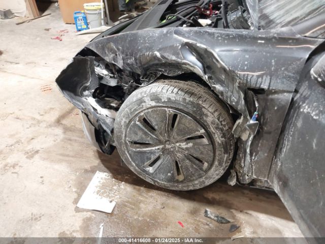 2025 TESLA MODEL 3 5YJ3E1EA4SF913869 Photo 5