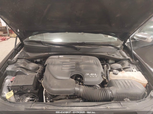 Chrysler 300c Awd 2017 2C3CCAKG1HH566734 Image 10
