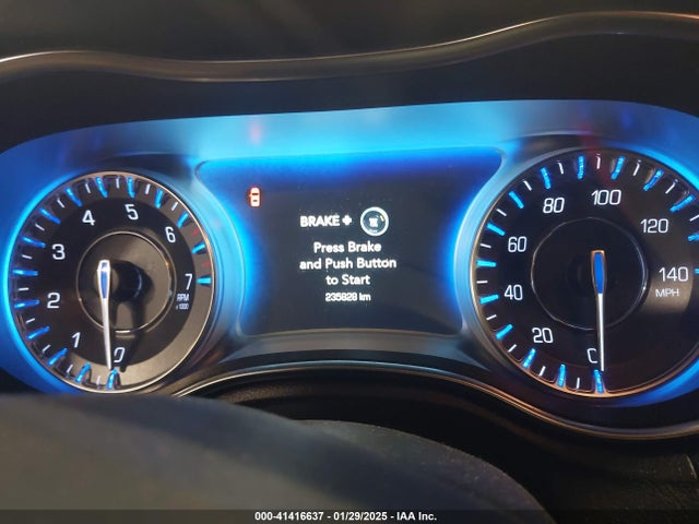 Chrysler 300c Awd 2017 2C3CCAKG1HH566734 Image 7