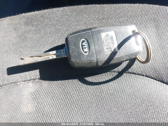KIA SOUL + 2014 KNDJP3A50E7033168 Image 11