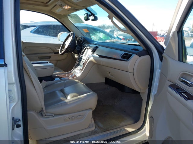 2013 CADILLAC ESCALADE 1GYS3CEF4DR291676 Photo 4