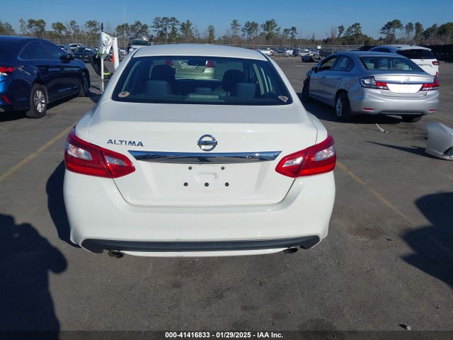 Nissan Altima 2.5 S 2017 1N4AL3AP3HC292302 Image 16