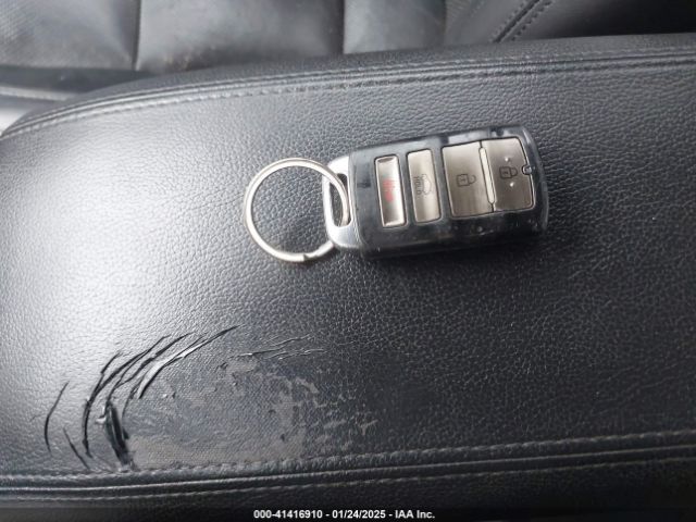 KNALN4D70E5139369 KIA Cadenza Premium