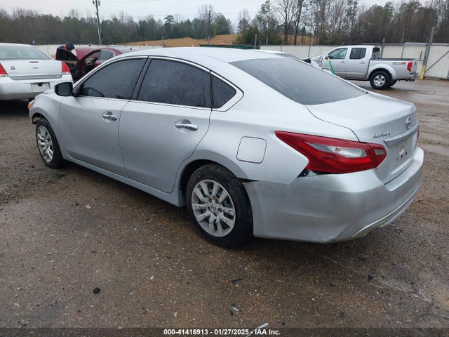 Nissan Altima 2.5 S 2018 1N4AL3AP4JC246869 Image 3