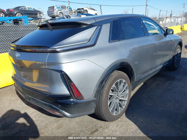 2024 CADILLAC LYRIQ 1GYKPTRK0RZ101021 Photo 3