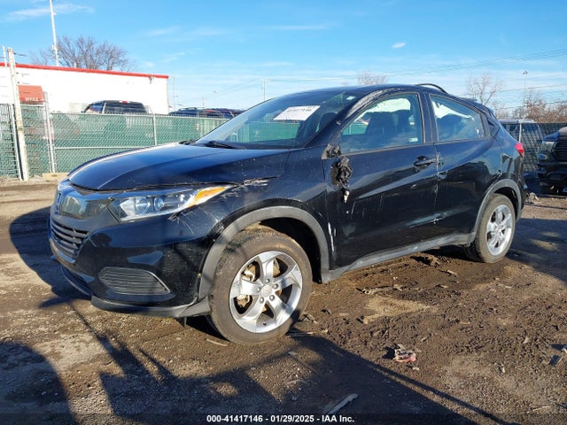 Honda HR-V LX 2019 3CZRU6H33KG705008 Image 2