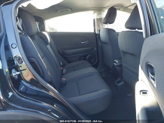 Honda HR-V LX 2019 3CZRU6H33KG705008 Image 8