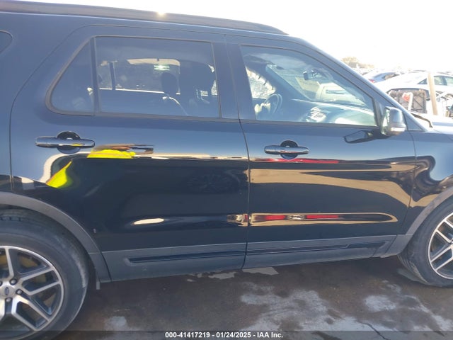 1FM5K8GT4HGD11072 Ford EXPLORER SPORT