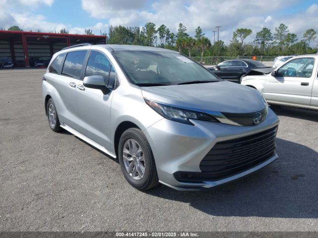 2022 TOYOTA SIENNA 5TDKRKEC1NS125204