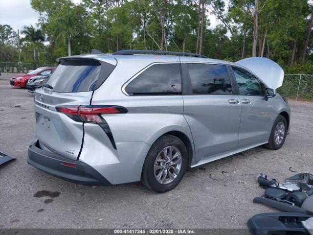 2022 TOYOTA SIENNA 5TDKRKEC1NS125204 Photo 3