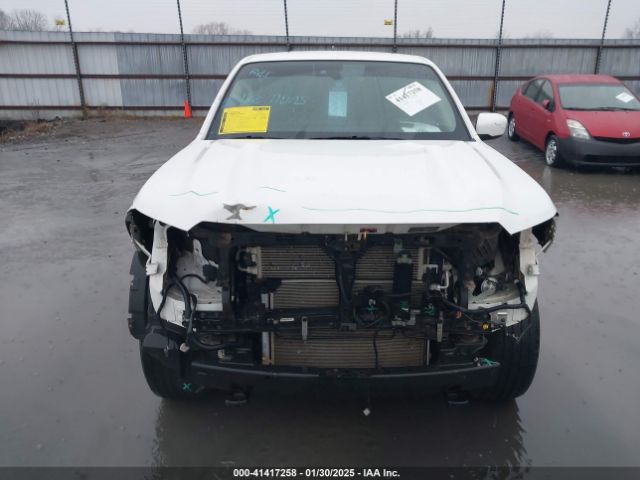 1N6ED1EK9NN608309 Nissan Frontier Sv 4x4