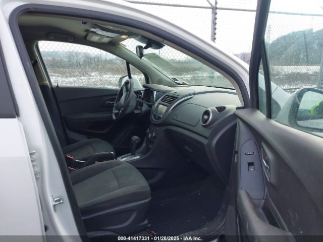 KL7CJPSB7FB192335 Chevrolet Trax 1ls