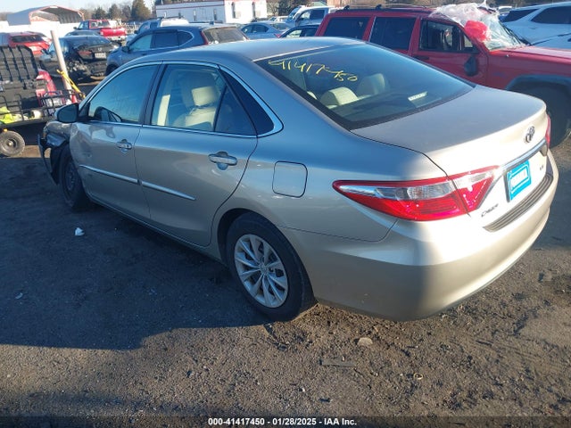 4T1BF1FK4HU332139 Toyota CAMRY LE