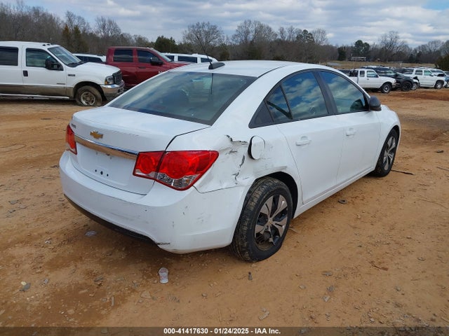 1G1PA5SHXF7231072 Chevrolet Cruze Ls Auto