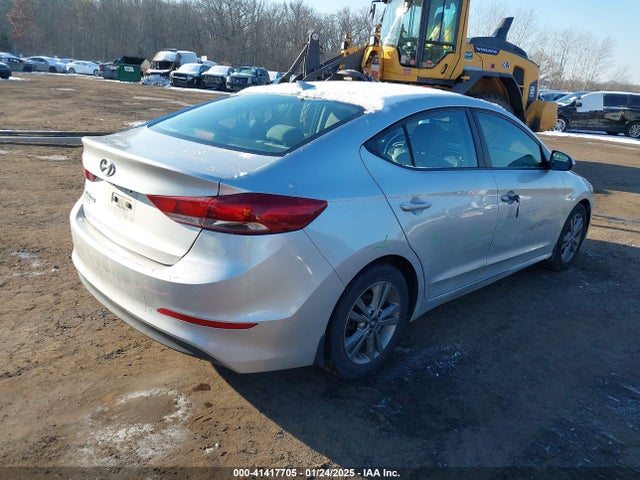 5NPD84LF9JH272942 Hyundai Elantra Value Edition