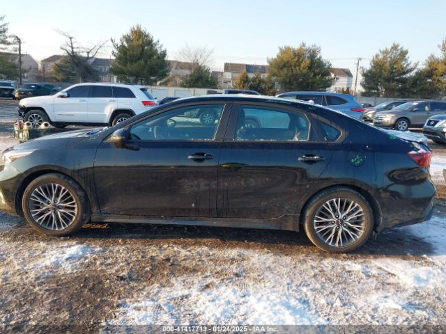 3KPF54AD2PE534865 KIA Forte Gt-line