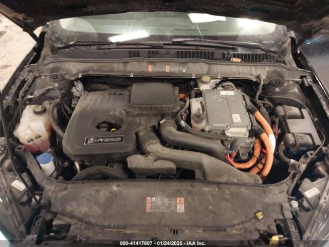 3FA6P0RU8LR141355 Ford Fusion Hybrid Titanium