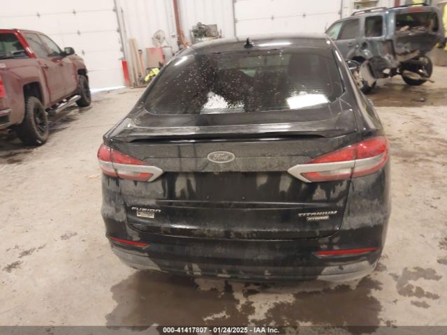 3FA6P0RU8LR141355 Ford Fusion Hybrid Titanium