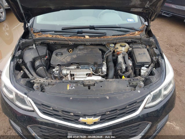 Chevrolet Cruze Ls Auto 2018 1G1BC5SMXJ7107491 Image 10