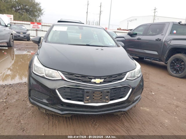 Chevrolet Cruze Ls Auto 2018 1G1BC5SMXJ7107491 Image 12