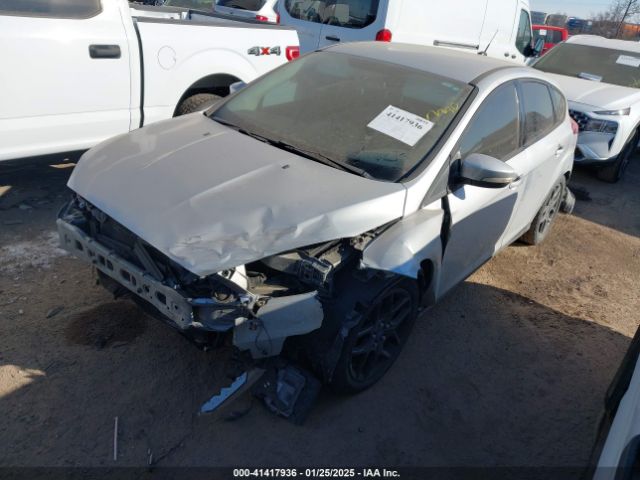 1FADP3K20GL339613 Ford FOCUS SE