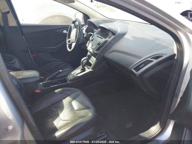 1FADP3K20GL339613 Ford FOCUS SE