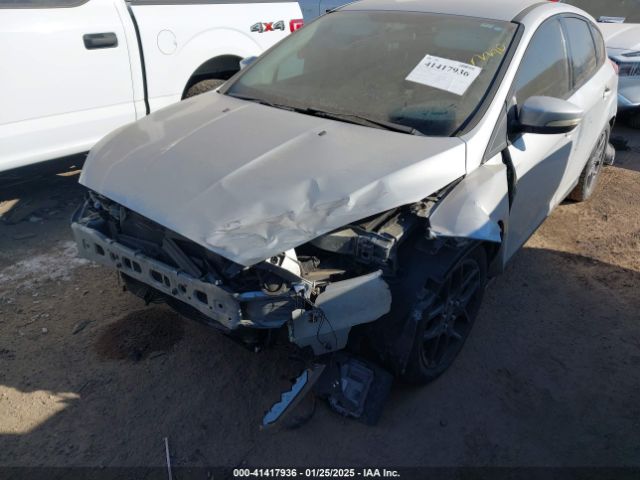 1FADP3K20GL339613 Ford FOCUS SE