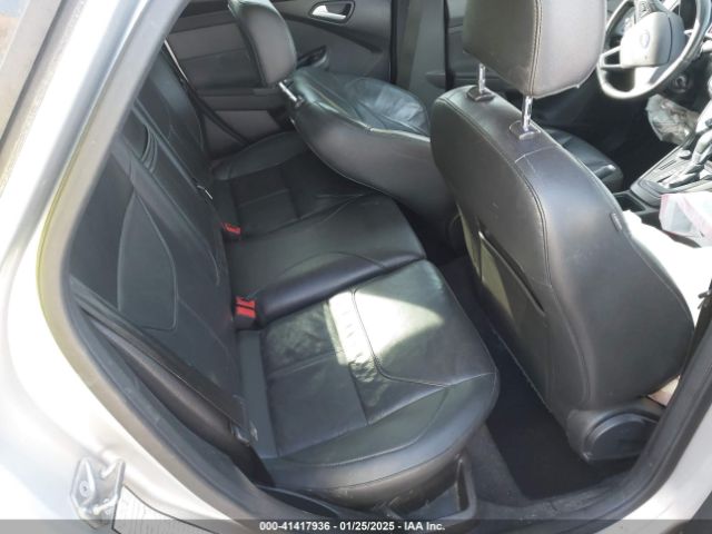 1FADP3K20GL339613 Ford FOCUS SE