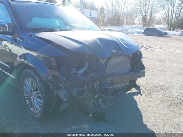2C4RC1CG2ER466751 Chrysler Town & Country Touring-l
