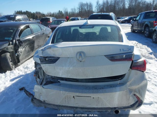 19UDE2F38KA013920 Acura Ilx Standard