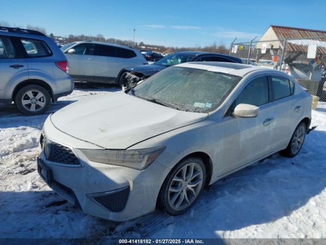 19UDE2F38KA013920 Acura Ilx Standard