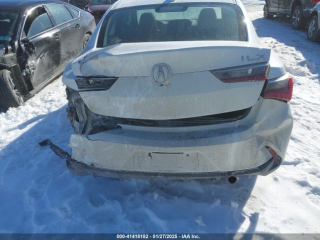 19UDE2F38KA013920 Acura Ilx Standard