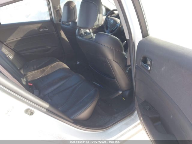 19UDE2F38KA013920 Acura Ilx Standard