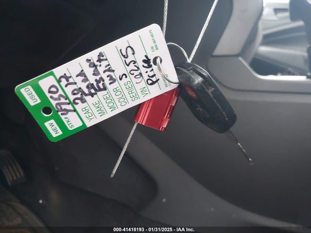 Ford ESCAPE S 2017 1FMCU0F75HUD56255 Image 11