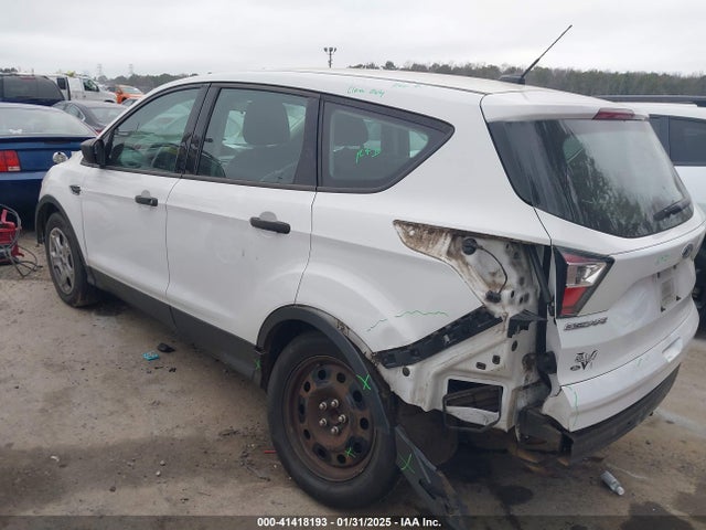 Ford ESCAPE S 2017 1FMCU0F75HUD56255 Image 3