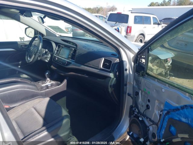 5TDZZRFH0HS217300 Toyota Highlander Le Plus