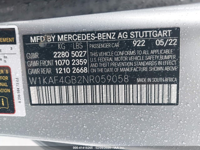 W1KAF4GB2NR059058 Mercedes-Benz C 300 Sedan