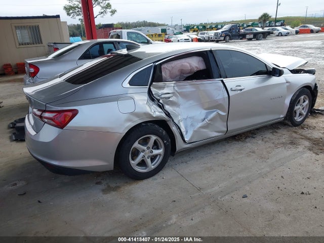 1G1ZB5ST9JF176204 Chevrolet Malibu 1ls