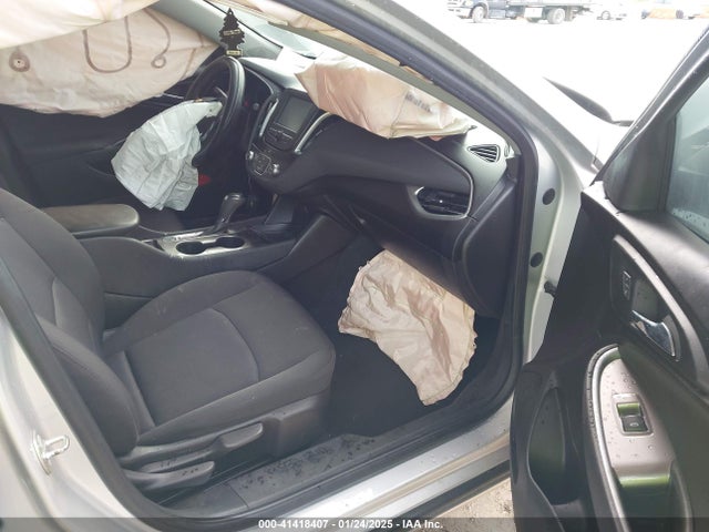 1G1ZB5ST9JF176204 Chevrolet Malibu 1ls