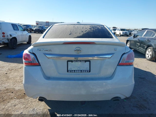Nissan Altima 2.5 S 2015 1N4AL3AP6FC572258 Image 17