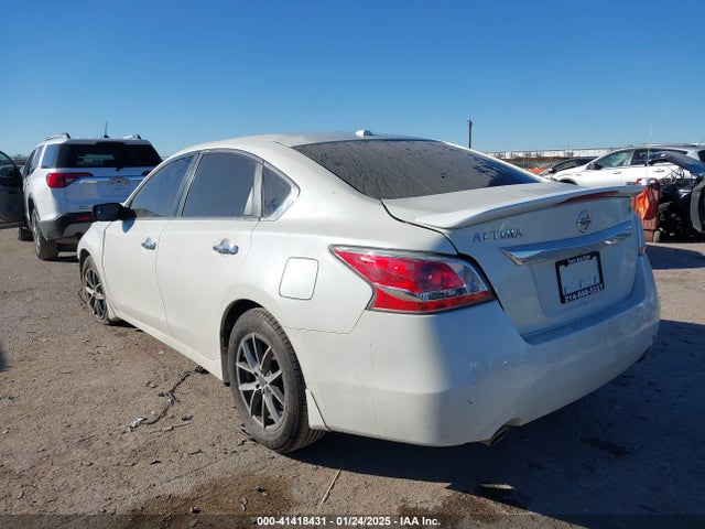 Nissan Altima 2.5 S 2015 1N4AL3AP6FC572258 Image 3