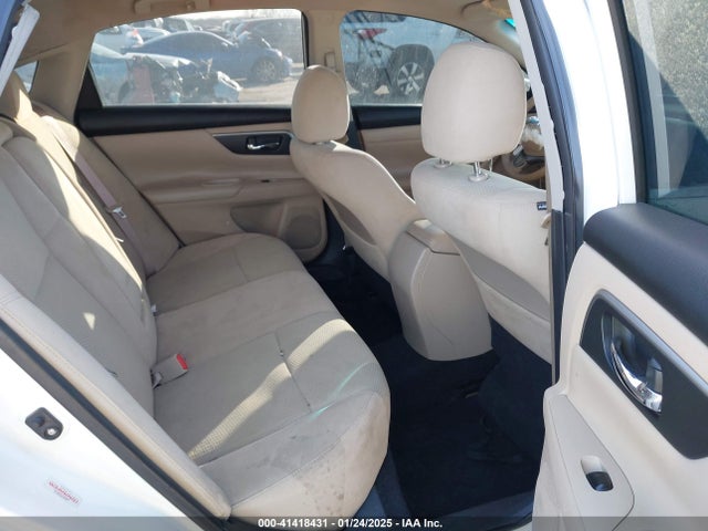 Nissan Altima 2.5 S 2015 1N4AL3AP6FC572258 Image 8