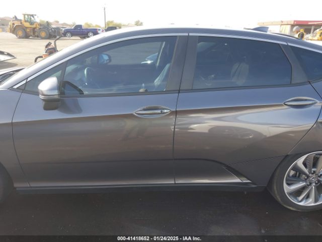 JHMZC5F33LC000136 Honda Clarity Plug-in Hybrid Touring