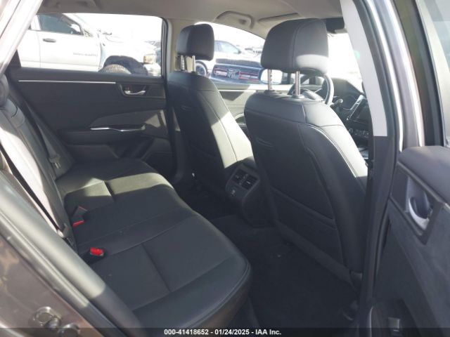 JHMZC5F33LC000136 Honda Clarity Plug-in Hybrid Touring